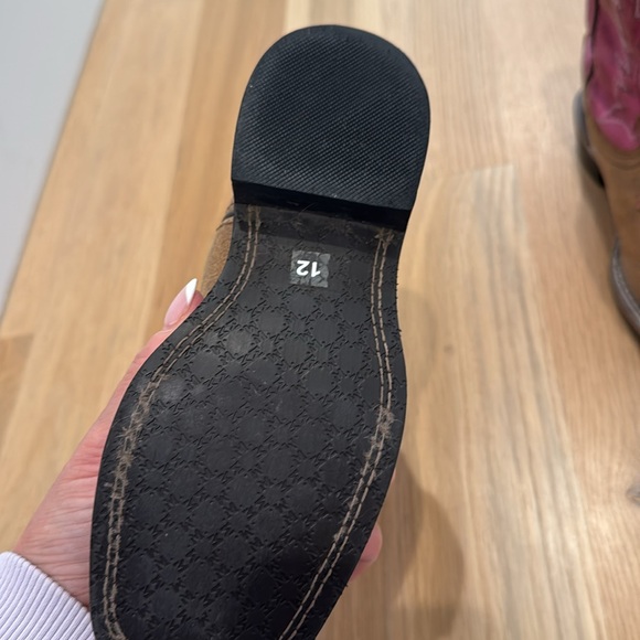 EUC - Picture 2 of 4